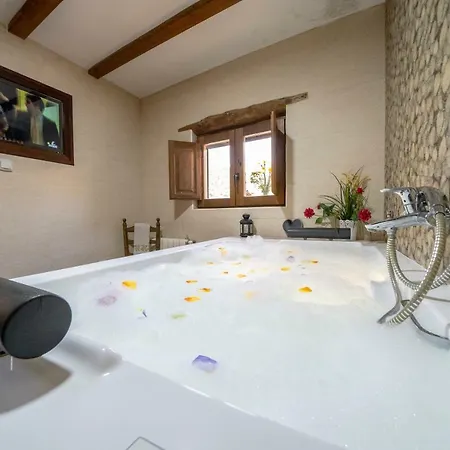 Reul Alto Cortijos Rurales Casa rural Laroya